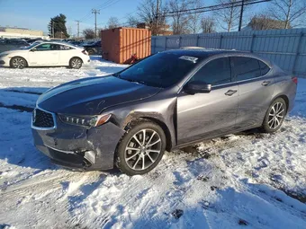 2018 Acura TLX 19UUB2F38JA008871