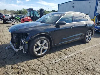 2019 Audi e-tron WA1LABGE3KB016671