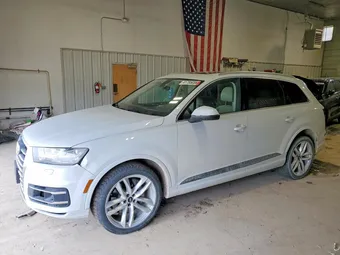 2018 Audi Q7 WA1VAAF79JD047464