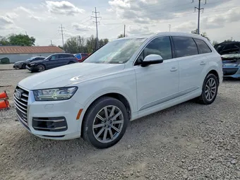2018 Audi Q7 WA1VAAF73JD049064