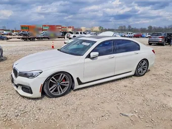 2017 BMW 7 Series WBA7E4C52HGU99527