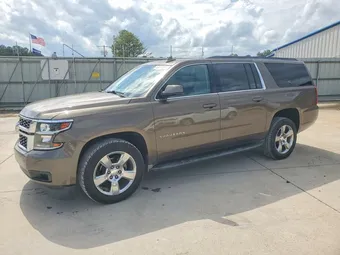 2016 Chevrolet Suburban 1GNSCHKC0GR246081