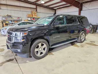 2017 Chevrolet Suburban 1GNSKHKC2HR143703