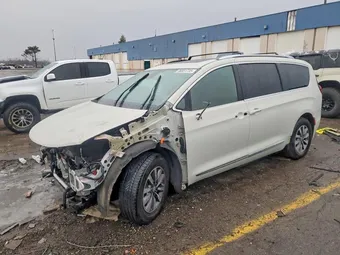 2020 Chrysler Pacifica 2C4RC1N7XLR267361 Lot 98651735