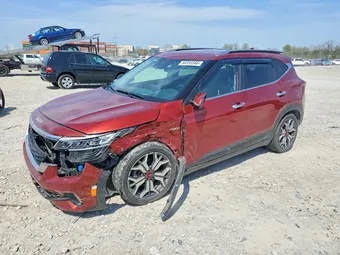 2022 Kia Seltos KNDETCA24N7237653