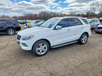 2015 Mercedes-Benz M-Class 4JGDA5HB8FA489943