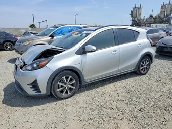2018 Toyota Prius C JTDKDTB3XJ1600946 Lot 47296606