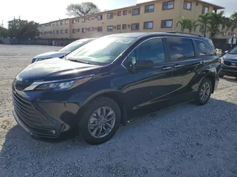 2025 Toyota Sienna 5TDYRKEC9SS236220 Lot 41790466