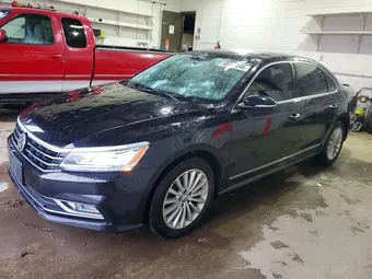 2017 Volkswagen Passat 1VWBT7A34HC050893