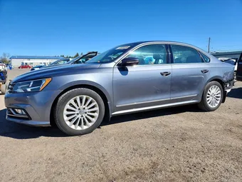 2016 Volkswagen Passat 1VWBT7A37GC069856