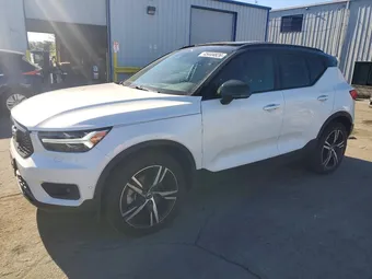 2021 Volvo XC40 YV4162UM2M2410978