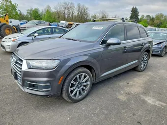 2018 Audi Q7 WA1LAAF77JD034235