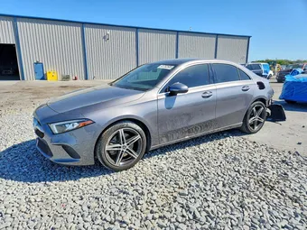 2022 Mercedes-Benz A-Class W1K3G4EB5NJ337359