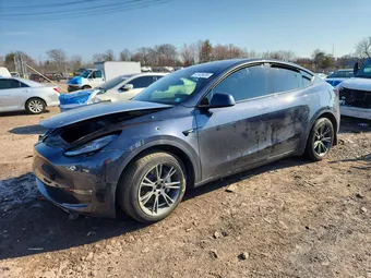 2025 Tesla Model Y 7SAYGAEE6SF296500 Lot 47428436