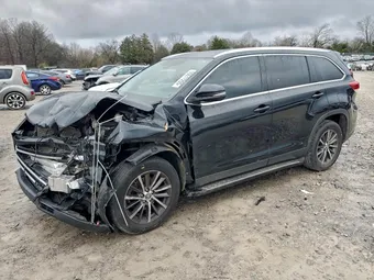 2019 Toyota Highlander 5TDKZRFH3KS553371 Lot 95617205
