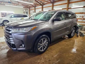 2019 Toyota Highlander 5TDJZRFH4KS584611 Lot 46143616