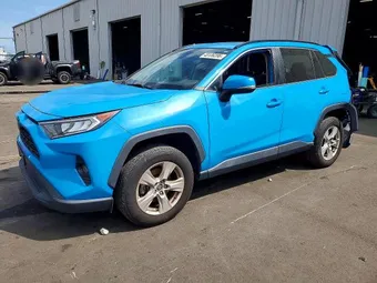 2019 Toyota RAV4 2T3W1RFV2KW009599 Lot 48136396