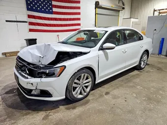 2019 Volkswagen Passat 1VWLA7A31KC006013