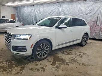 2017 Audi Q7 WA1VAAF77HD027370