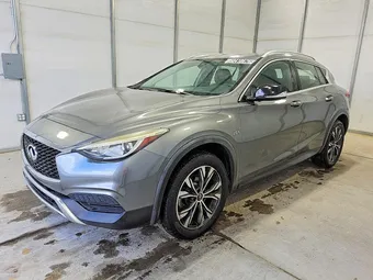 2018 Infiniti QX30 SJKCH5CR2JA043714