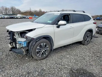 2022 Toyota Highlander 5TDHZRBH9NS208074 Lot 49542656