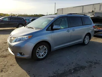 2017 Toyota Sienna 5TDYZ3DC1HS880696 Lot 48677546