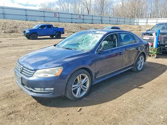2015 Volkswagen Passat 1VWBV7A35FC062087