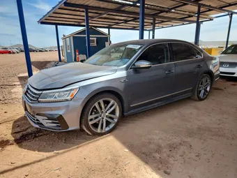 2017 Volkswagen Passat 1VWDT7A31HC031906