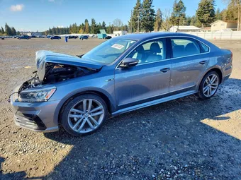 2017 Volkswagen Passat 1VWDT7A3XHC070736