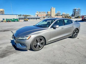 2019 Volvo S60 7JRA22TL5KG001138