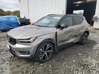 2022 Volvo XC40 YV4162UMXN2714870