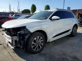 2025 Audi Q6 e-tron WA114BGF0SA041525