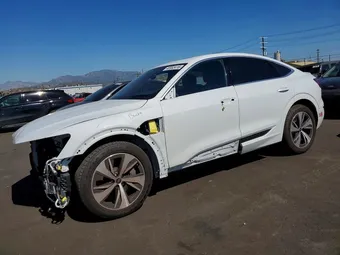 2024 Audi Q8 e-tron WA1CAAGE5RB032617