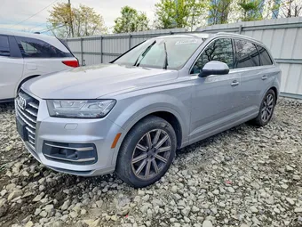 2018 Audi Q7 WA1LAAF76JD024666
