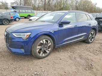 2022 Audi e-tron WA1AAAGE6NB007758