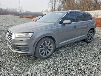 2017 Audi Q7 WA1AAAF75HD016530