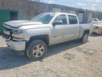 2018 Chevrolet Silverado 1500 3GCUKREC6JG233168 Lot 47211316