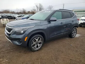 2021 Kia Seltos KNDERCAAXM7212650