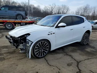 2023 Maserati Grecale ZN682AVM9P7410598