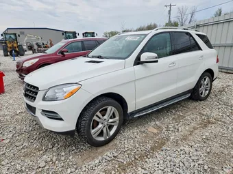 2015 Mercedes-Benz M-Class 4JGDA0EB8FA515450