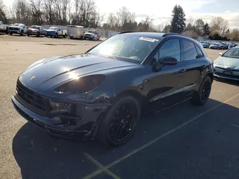 2018 Porsche Macan WP1AG2A53JLB65514
