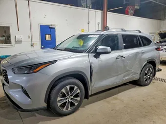 2024 Toyota Highlander Hybrid 5TDKBRCH0RS613156 Lot 50112276