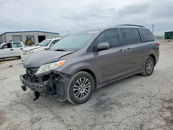 2019 Toyota Sienna 5TDYZ3DC0KS014740 Lot 48142296