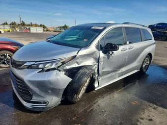 2023 Toyota Sienna Hybrid 5TDJRKEC7PS167942 Lot 47244546