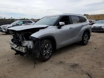 2023 Toyota Highlander 5TDKDRAH9PS004772 Lot 47167236