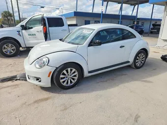 2016 Volkswagen Beetle 3VWF17AT1GM635886