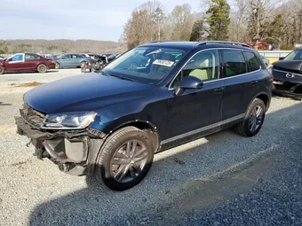 2016 Volkswagen Touareg WVGEP9BP7GD004254