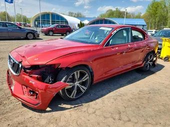 2019 Volvo S60 7JRA22TL1KG013013
