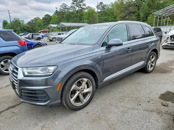 2019 Audi Q7 WA1MAAF71KD018392