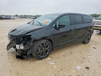 2019 Chrysler Pacifica 2C4RC1FG7KR721370 Lot 50837406